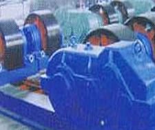 400T可調(diào)滾輪架