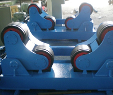 自調(diào)試焊接滾輪架